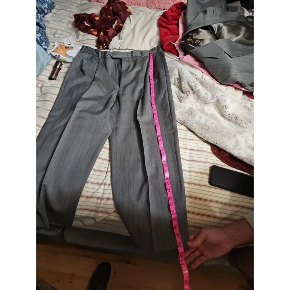 Men's suit - Picture 9 of 10